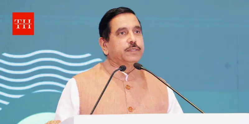 प्रह्लाद जोशी बने नए शिक्षा मंत्री, जानिए क्यों BJP ने सौंपी बड़ी जिम्मेदारी और छात्रों को क्या होगा फायदा