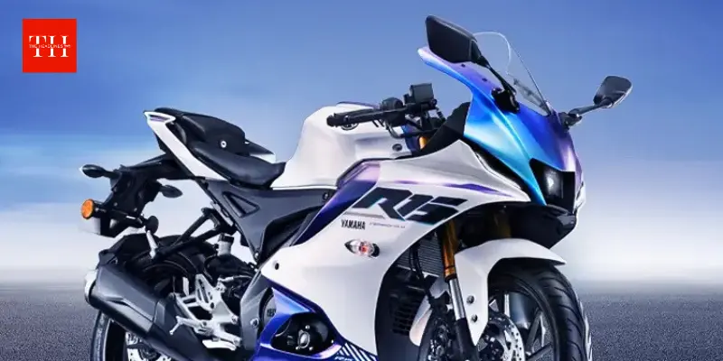 महंगी हुई Yamaha R15 V4! बार-बार बढ़ रही कीमत, खरीदें अभी या करें इंतजार? जानिए पूरी डिटेल