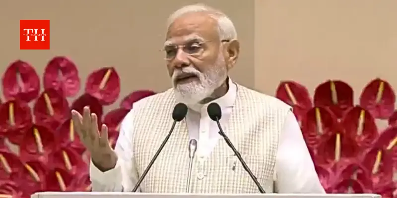 क्या है नारी शक्ति वंदन अधिनियम जिसके लिए मोदी ने आज से बुलाया विशेष सत्र? महिला सशक्तिकरण की दिशा में क्या हैं चुनौतियां?